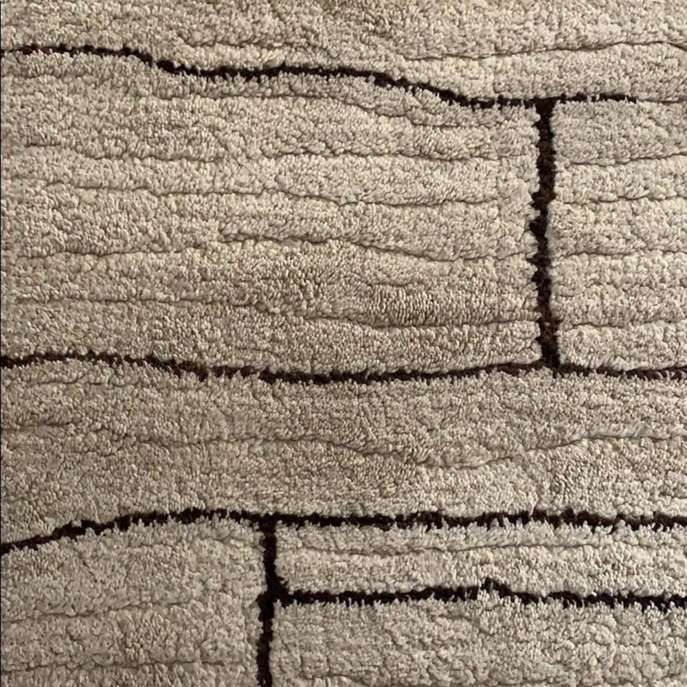 Meet your Posher, Milica